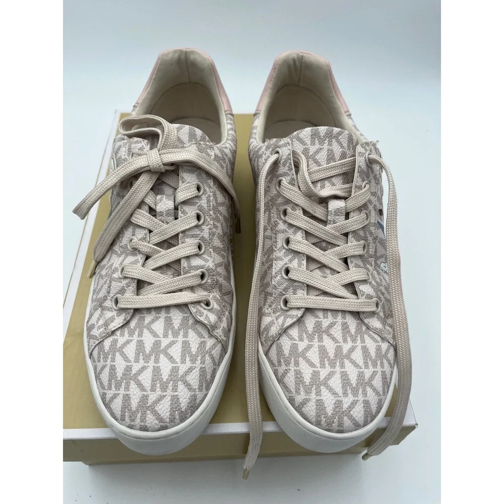 Michael Kors Poppy Lace Up Paris Girl Print Sneakers Vanilla Multi 49S2POFS2B 8M